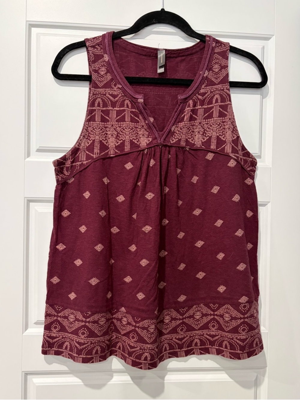 Denver Hayes Maroon Printed Tank Top